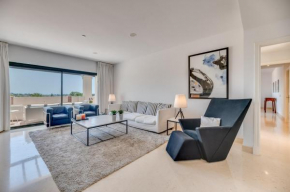 Spacious 2-bed apt Capanes del Golf, Benahavis